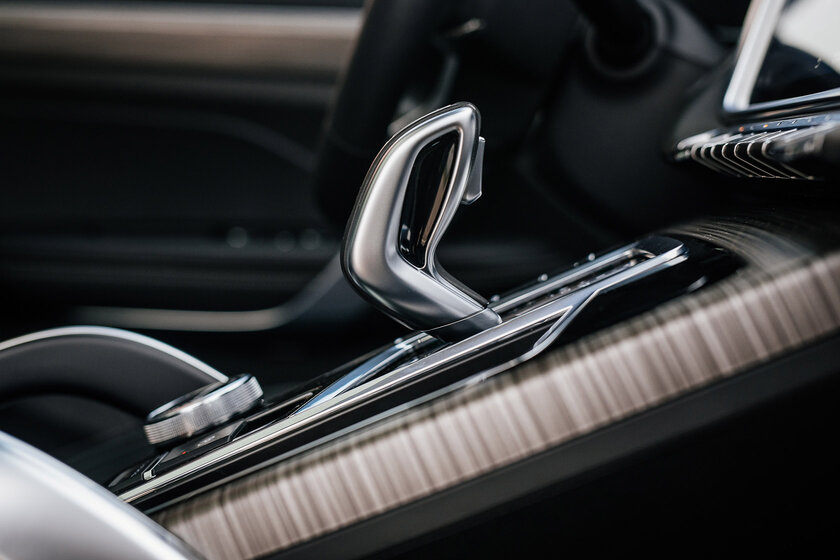 Если хочется Volvo, но без переплаты: тест-драйв Geely Atlas Pro — Встреча. 34