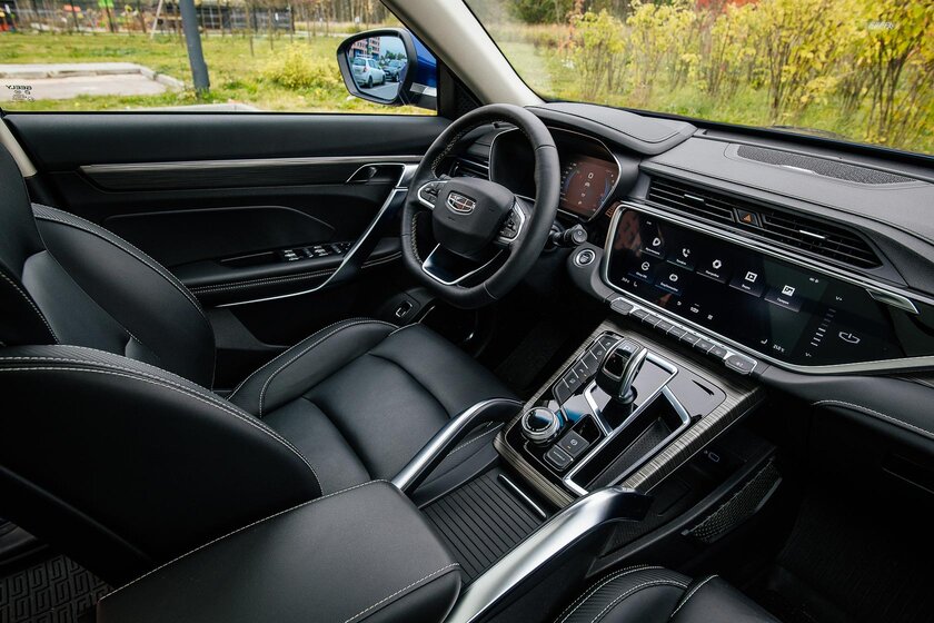 Если хочется Volvo, но без переплаты: тест-драйв Geely Atlas Pro — Встреча. 61