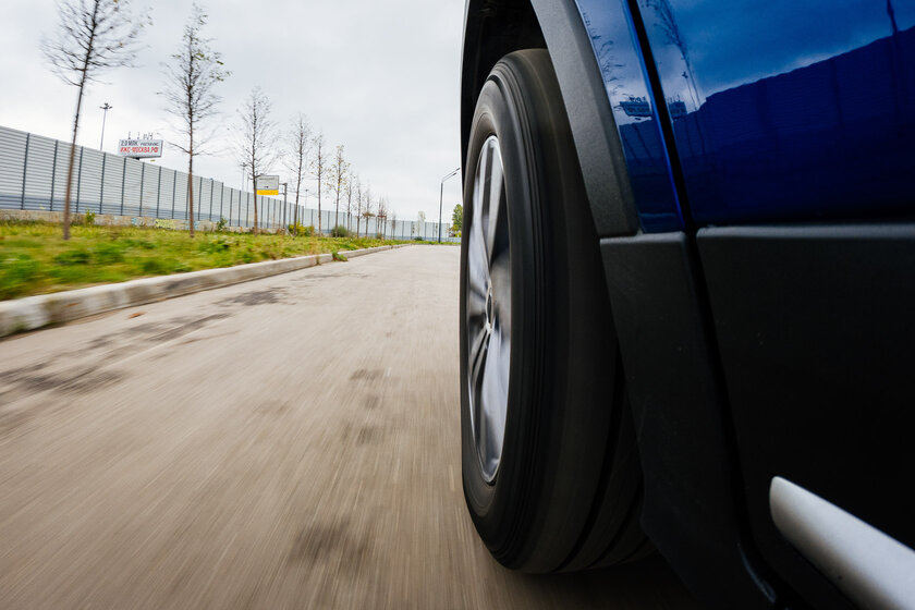 Если хочется Volvo, но без переплаты: тест-драйв Geely Atlas Pro — В путь. 2