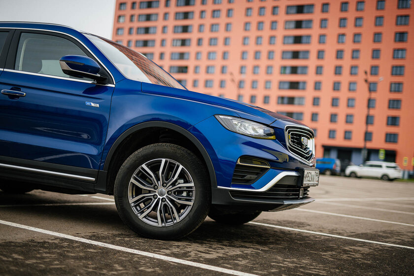 Если хочется Volvo, но без переплаты: тест-драйв Geely Atlas Pro — Отзыв. 1