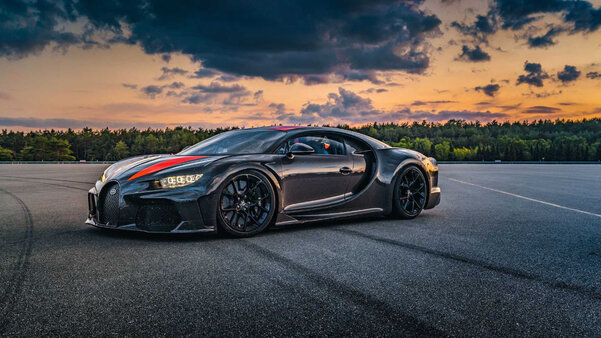 10 самых быстрых серийных автомобилей. 400 км/час не предел