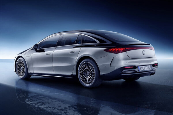 Самые дорогие электрокары в 2022 году. Mercedes и Tesla в догоняющих
