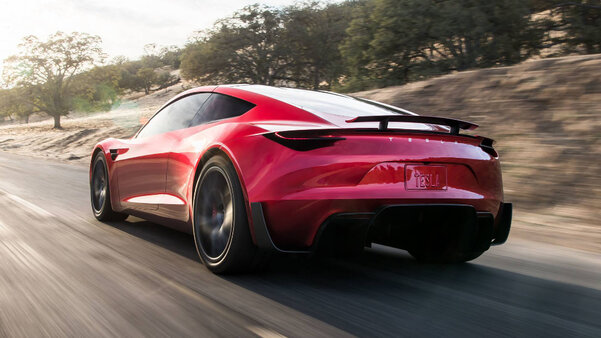 Самые дорогие электрокары в 2022 году. Mercedes и Tesla в догоняющих