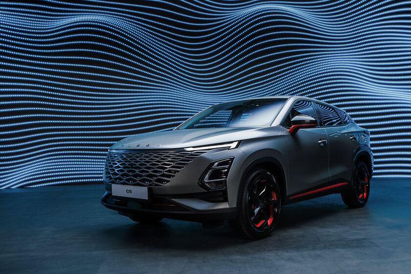 В России представили стильный кроссовер Omoda C5: с шикарным салоном и адекватной ценой