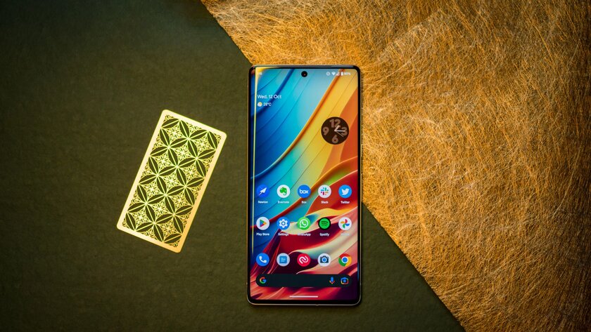 Обзор Google Pixel 7 Pro: почти эталонный смартфон — Дисплей. 1