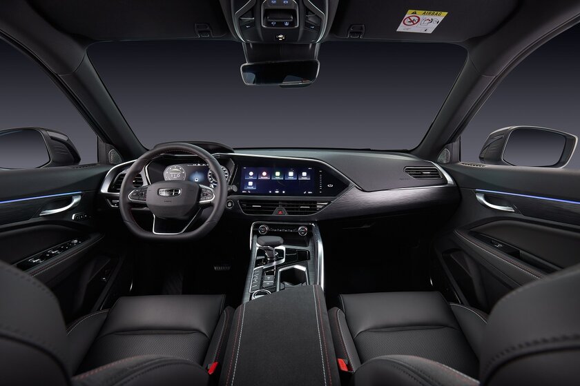 Geely привезла в Россию обновлённый Tugella: дерзкий кроссовер стартует с 4 млн рублей