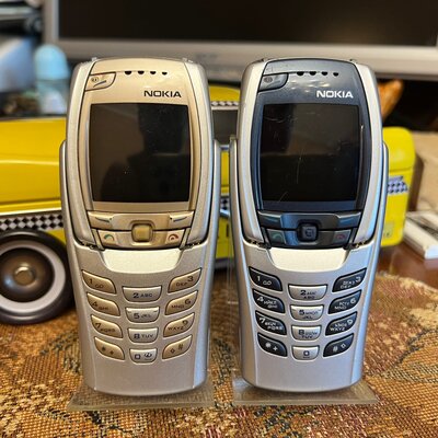 Об этих телефонах Nokia мечтали наши родители. Сейчас таких не делают
