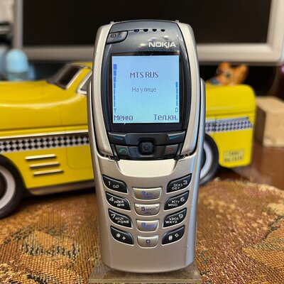 Об этих телефонах Nokia мечтали наши родители. Сейчас таких не делают
