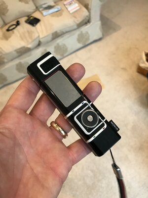 Об этих телефонах Nokia мечтали наши родители. Сейчас таких не делают