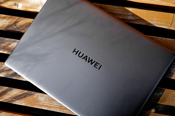 Ноутбук с соотношением сторон 3:2 — это удобно? Тестирую HUAWEI MateBook 16s — Внешний вид и эргономика. 1