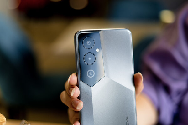 Космический внешний вид и классный экран: обзор Tecno Pova 4 Pro — Внешний вид. 4