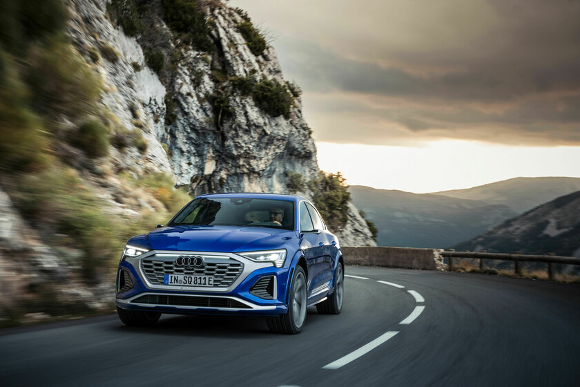 Audi представила совершенно новый Q8 e-tron: с дерзким кузовом и салоном из переработанных материалов