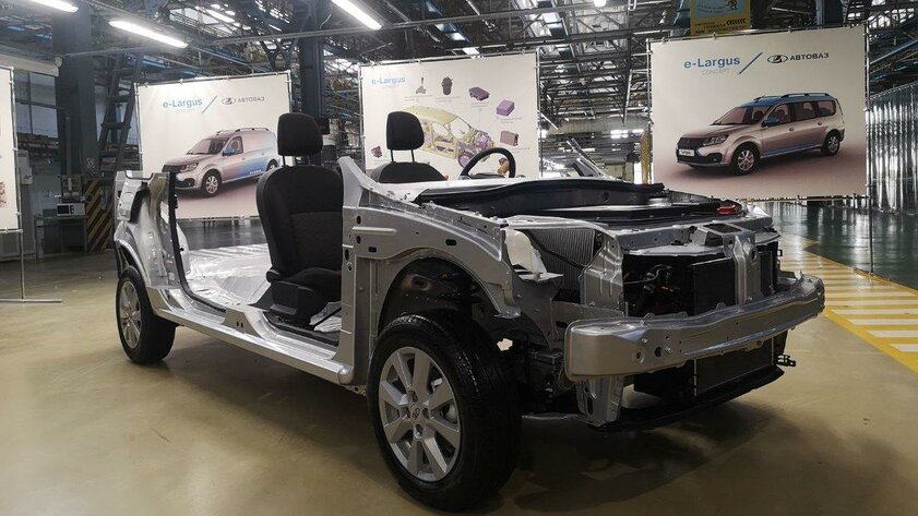 АвтоВАЗ до конца года покажет электрическую Lada Largus: производство наладят в Ижевске