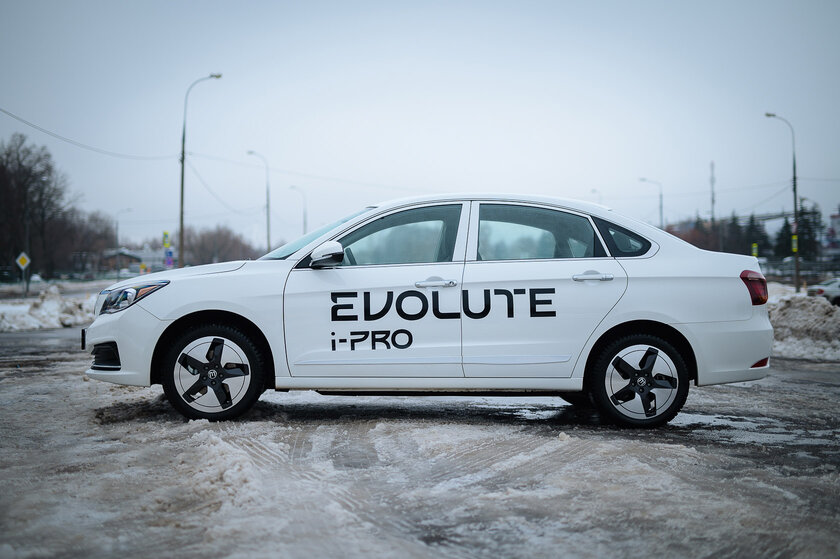 Каков «российский» электромобиль в деле? Пристально тестирую Evolute i-PRO — Вождение. 5