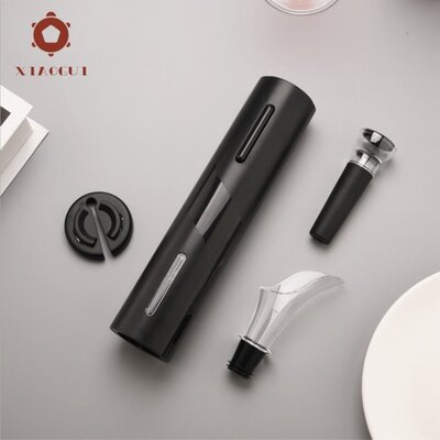 10 полезных и недорогих вещей с AliExpress, которые доставят за 3 дня