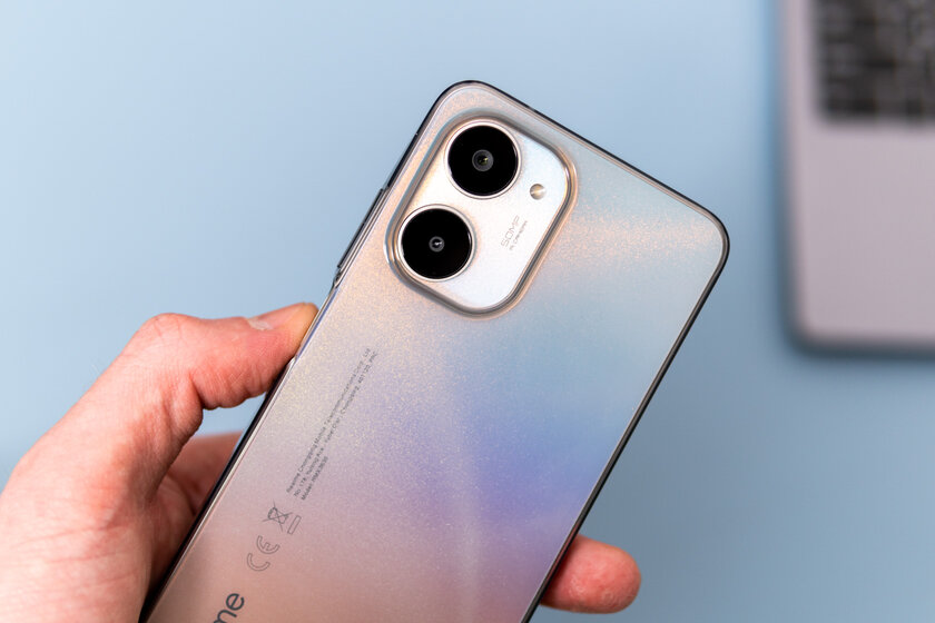 Обзор Realme 10: смартфон ровно за свои деньги — Внешний вид. 3