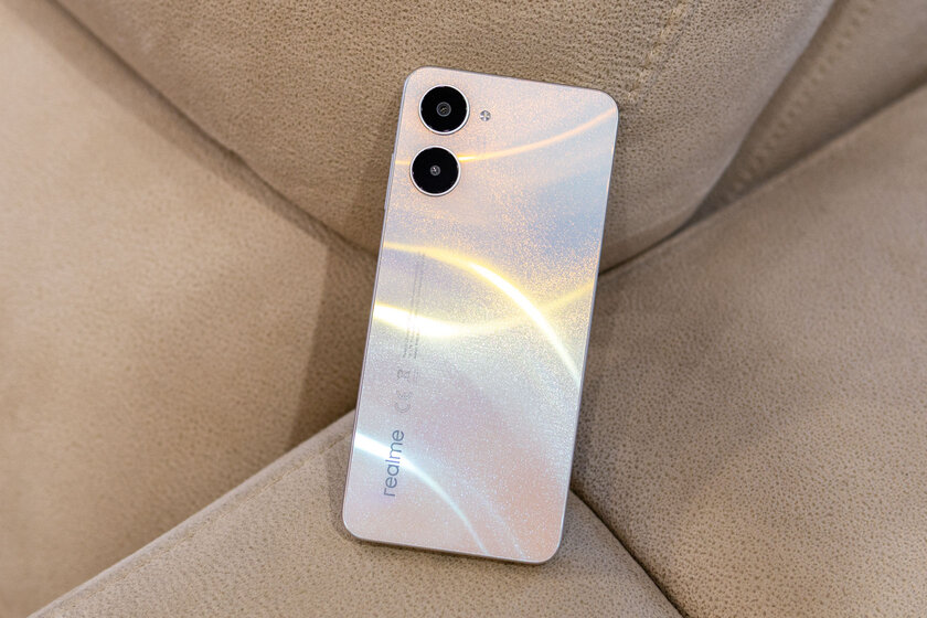 Обзор Realme 10: смартфон ровно за свои деньги — Внешний вид. 1