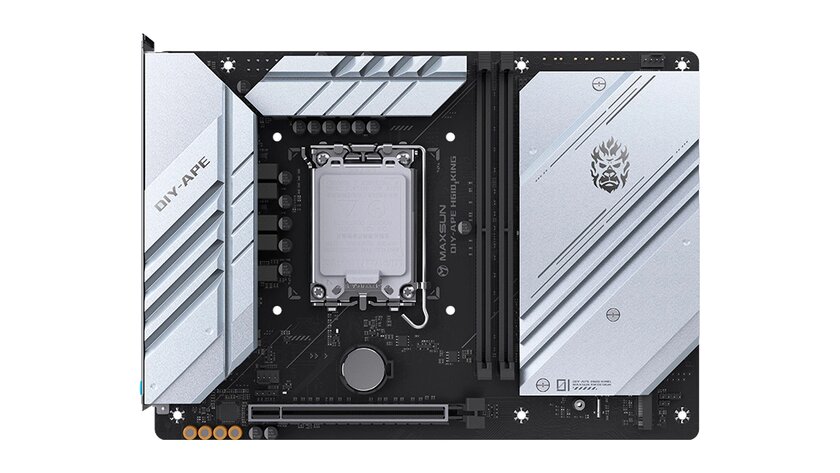 MSI и Maxsun создают материнские платы с разъёмами питания на обратной стороне: все кабели будут спрятаны