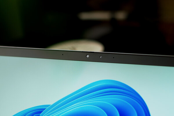 Обзор TECNO MEGABOOK T1: темная лошадка среди мобильных ПК