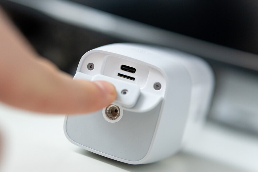 Эта камера не нуждается в зарядке и Wi-Fi. Обзор Eufy 4G LTE Starlight Camera