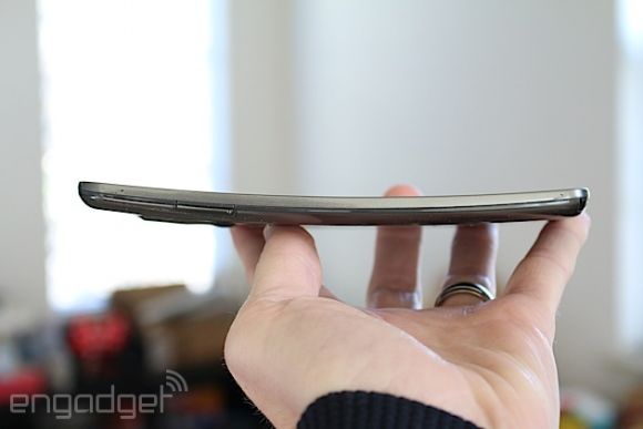 LG G Flex- ощущения от изогнутого смартфона
