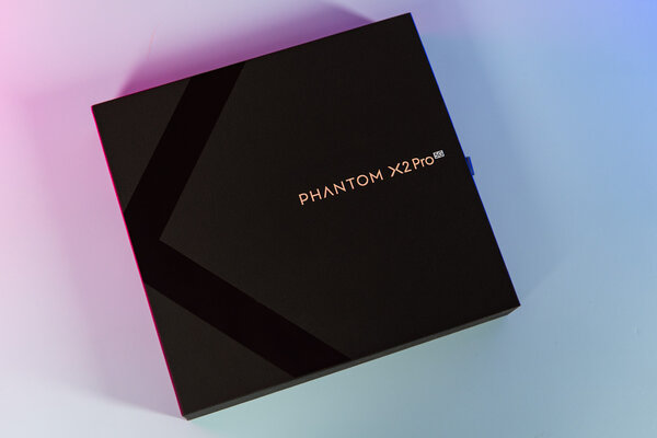 Камера этого смартфона выезжает как у фотоаппарата. Обзор TECNO PHANTOM X2 Pro — Распаковка. 1