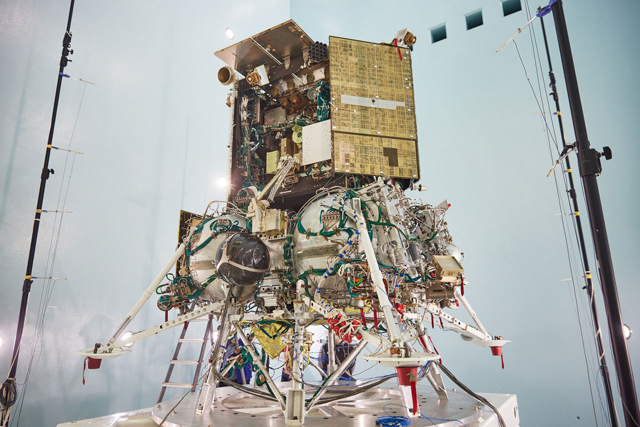 Роскосмос анонсировал первую лунную миссию в истории современной России — состоится 13 июля