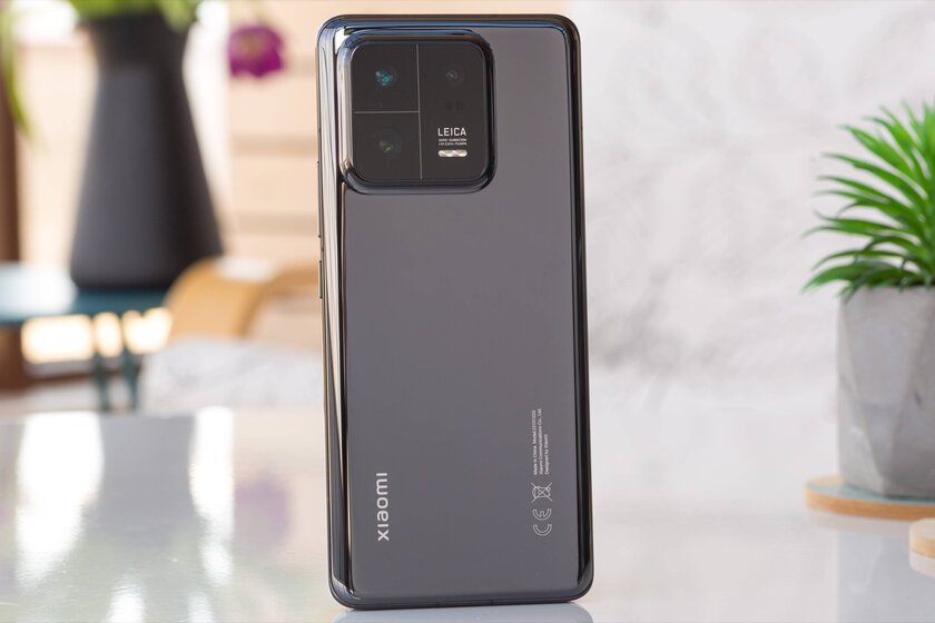Xiaomi замахулась на Samsung — что из этого вышло? Обзор дорогущего Xiaomi 13 Pro — Дизайн. 1