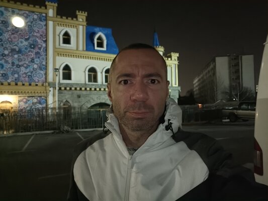 Меняет цвет корпуса и снимает почти как камерофоны. Обзор недорогого vivo V27 Pro — Камеры. 130
