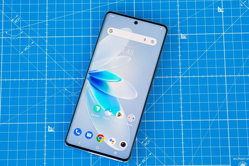 Меняет цвет корпуса и снимает почти как камерофоны. Обзор недорогого vivo V27 Pro — Дизайн. 4