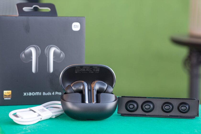 Xiaomi замахнулась на дорогие наушники — вышло двояко. Обзор Buds 4 Pro — Дизайн. 1