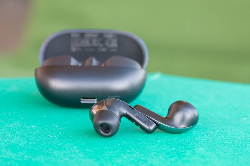 Xiaomi замахнулась на дорогие наушники — вышло двояко. Обзор Buds 4 Pro — Связь. 1