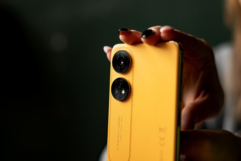 Странный, но хороший смартфон с микроскопом и кожей. Тестирую OPPO Reno8 T — Дизайн. 3