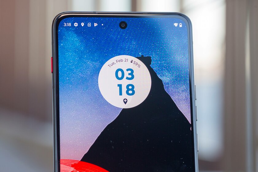 Обзор ThinkPhone: реинкарнация ThinkPad в обличии смартфона? — Дизайн. 4