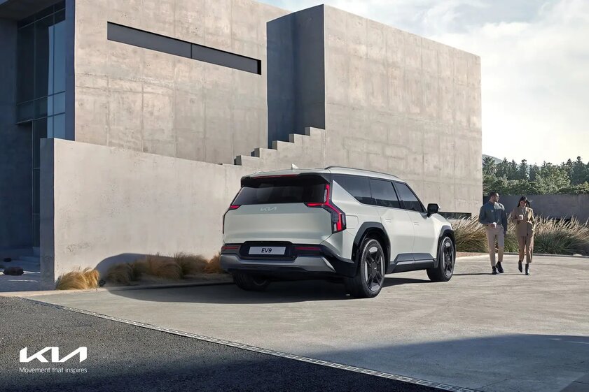 Kia представила флагманский электрокар: с необычным кузовом и очень комфортным салоном