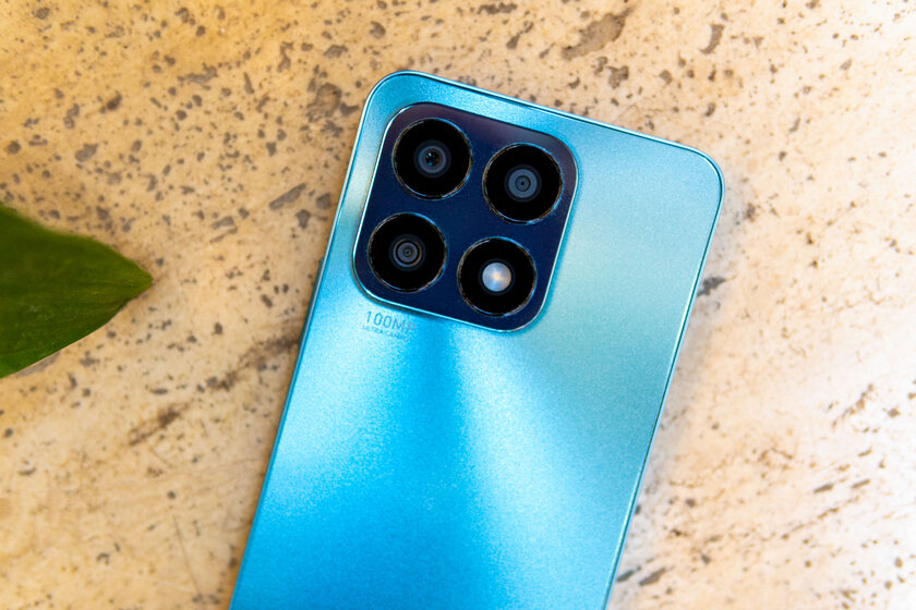 Нашёл недорогой смартфон с тончайшим обрамлением IPS-экрана. Обзор HONOR X8a — Камеры. 1