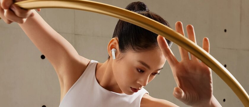 Huawei представила Freebuds Pro 2+: наушники умеют измерять пульс и температуру тела