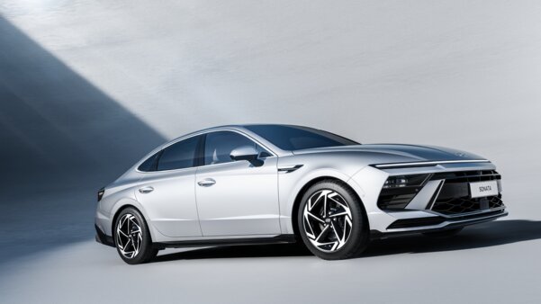 Hyundai Sonata дождался радикального фейслифтинга