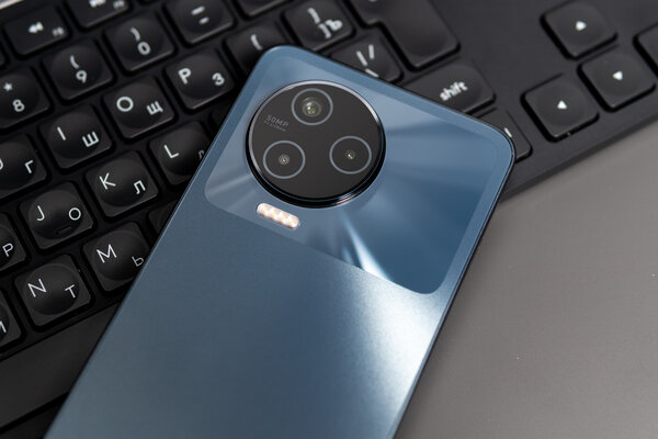 Рейтинг лучших смартфонов до 15 000 рублей: какой купить в мае 2023 — 5. Infinix Note 12 2023 (8/128 ГБ). 3