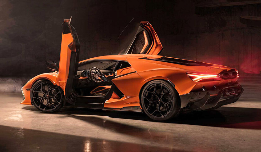 Lamborghini представила свой первый гиперкар: с гибридным мотором и стильным кузовом