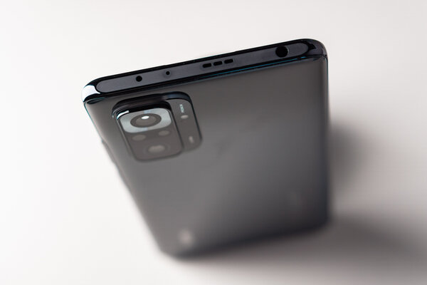 Рейтинг лучших смартфонов до 20 000 рублей: какой купить в мае 2023 — 3. Xiaomi Redmi Note 10 Pro (8/128 ГБ). 3