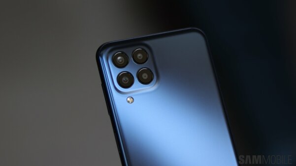 Рейтинг лучших смартфонов до 20 000 рублей: какой купить в апреле 2023 — 4. Samsung Galaxy M33 5G (6/128 ГБ). 3