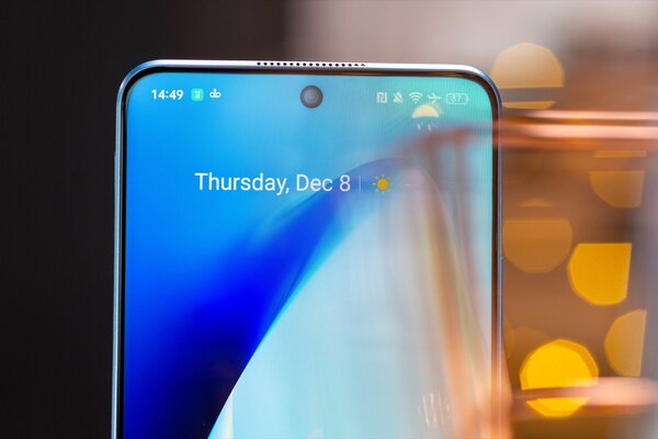 Рейтинг лучших смартфонов до 25 000 рублей: какой купить в апреле 2023 — 2. Realme 10 Pro 5G (8/128 ГБ). 3