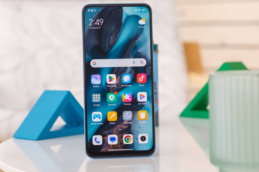 Xiaomi — это снова «топ за свои деньги». Обзор дешёвого Redmi Note 12 4G — Дизайн. 1