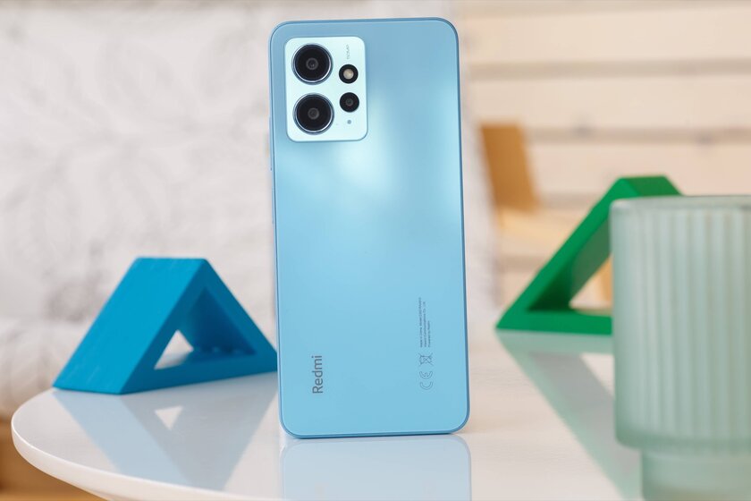 Xiaomi — это снова «топ за свои деньги». Обзор дешёвого Redmi Note 12 4G — Дизайн. 2