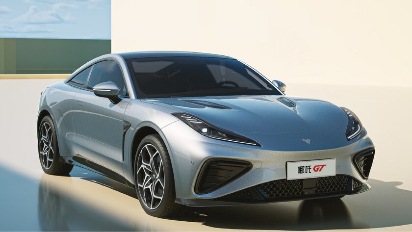 В Китае представили первое электрокупе на 4 места: выглядит круче Ferrari