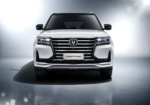 На российском рынке появился Changan СS95 — крупный кроссовер за 4 млн рублей