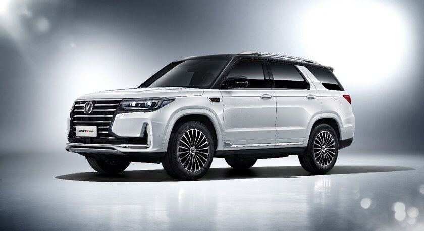 На российском рынке появился Changan СS95 — крупный кроссовер за 4 млн рублей