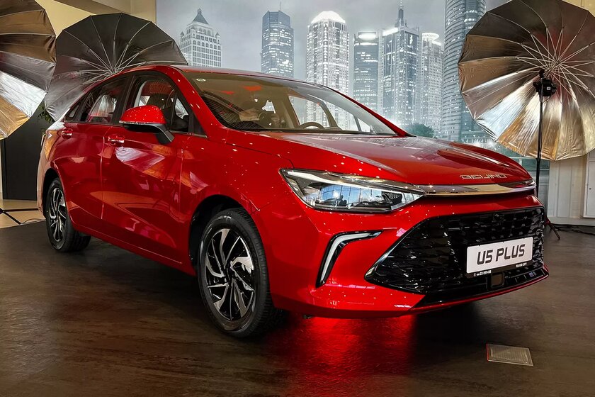 BAIC назвала российские цены сразу трёх автомобилей: все они собираются локально