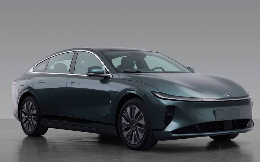 Changan представила конкурента Tesla Model 3, но на 10 тысяч долларов дешевле